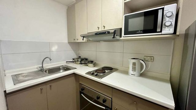 Home Estudio + Estacionamiento En Metro Cumming