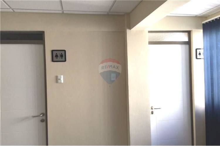 Box en oficina, edificio el ancla