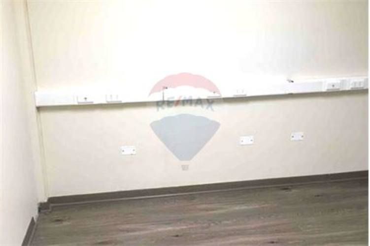 Box en oficina, edificio el ancla