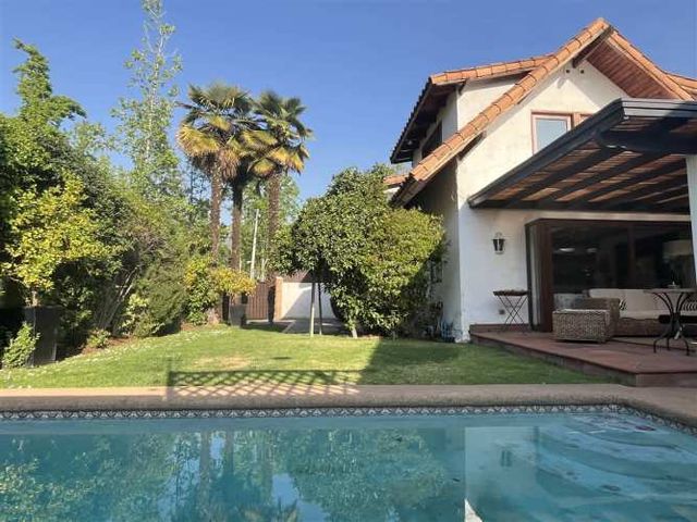 CASA Los hermanos 4636