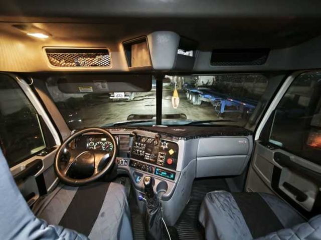 freightliner columbia