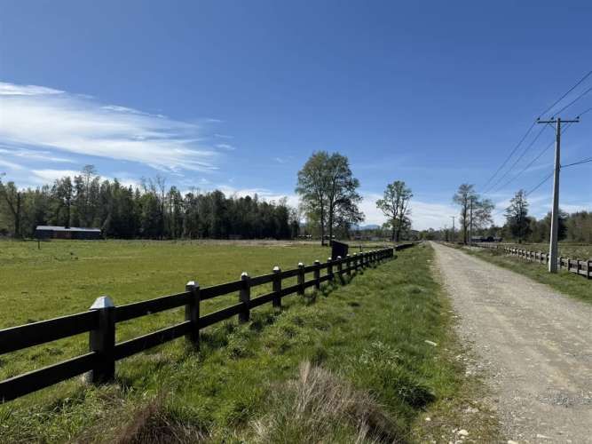 PARCELA Camino Villarrica-Freire Km.5,3 Sector Chucauco