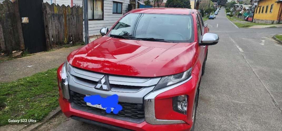 Camioneta Mitsubishi