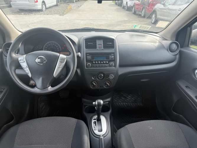 Nissan Versa sence 2015 automático