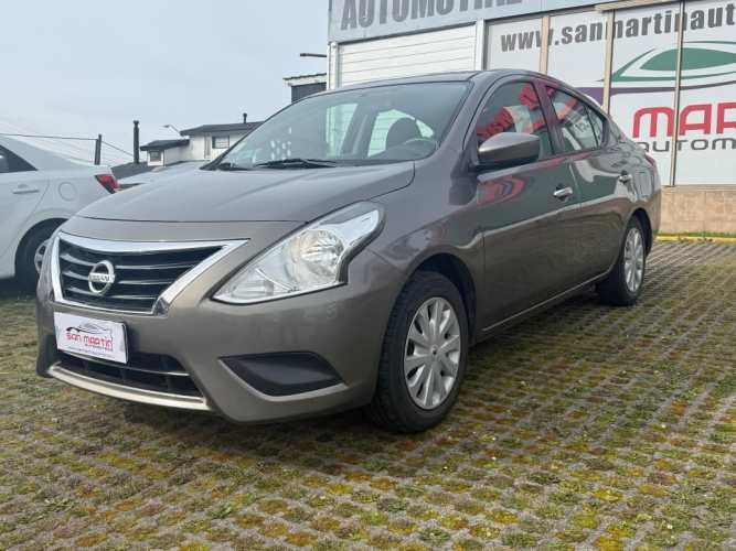Nissan Versa sence 2015 automático