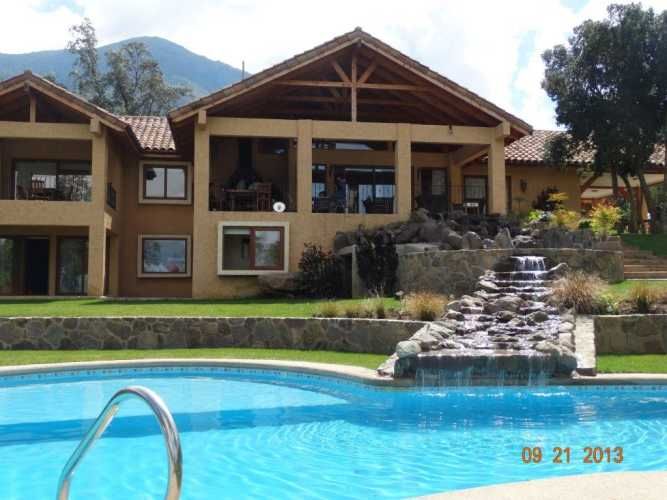 A SOLO 1 HORA DE SANTIAGO ESPECTACULAR CASA CAMPO