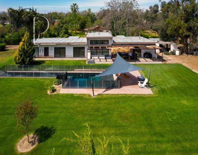 HERMOSA PROPIEDAD EN LAMPA (122029)