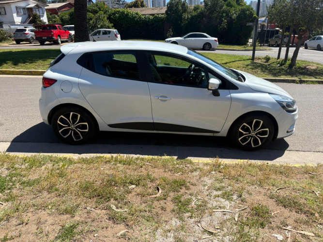 Renault CLIO IV HB EXPRESSION 0.9T