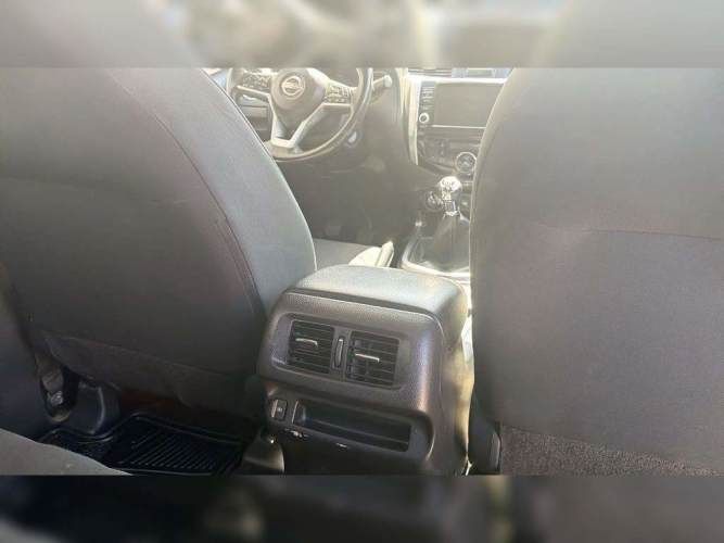 NISSAN NAVARA 2023