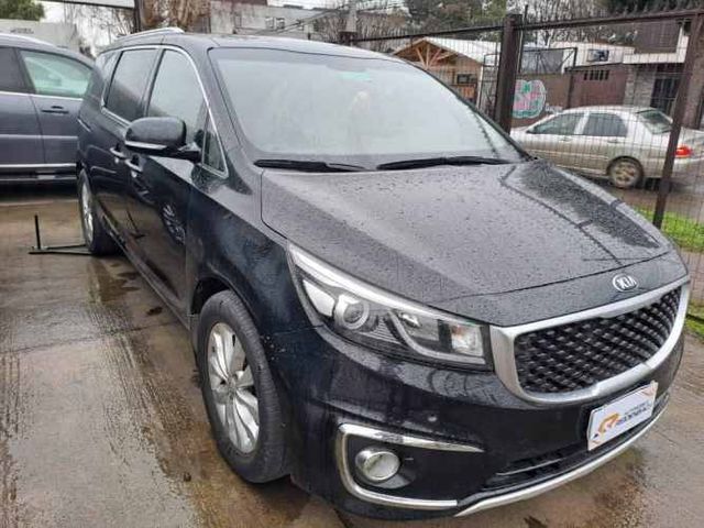 KIA GRAND CARNIVAL 2017