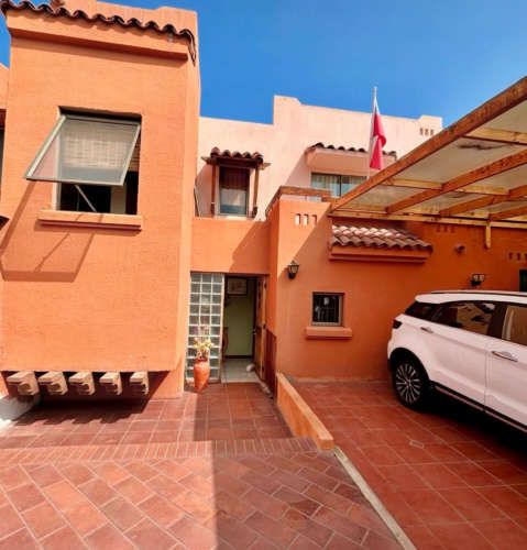 Amplia casa en Valles del Mar  (122387)