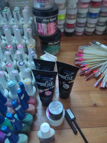 VENDO KIT COMPLETO DE MANICURE PROFESIONAL PRECIO CONVERSABLE