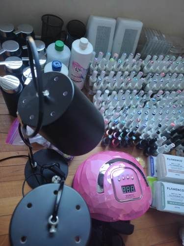 VENDO KIT COMPLETO DE MANICURE PROFESIONAL PRECIO CONVERSABLE