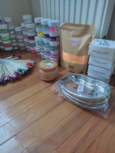 VENDO KIT COMPLETO DE MANICURE PROFESIONAL PRECIO CONVERSABLE