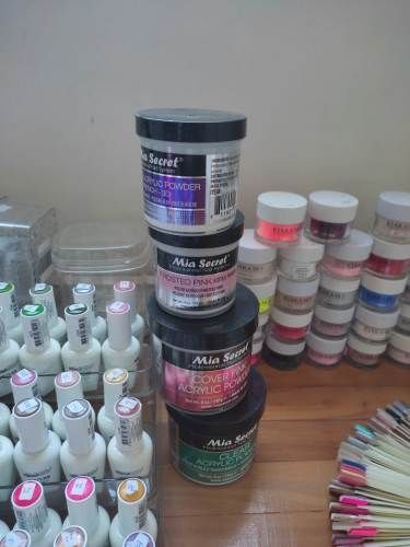 VENDO KIT COMPLETO DE MANICURE PROFESIONAL PRECIO CONVERSABLE