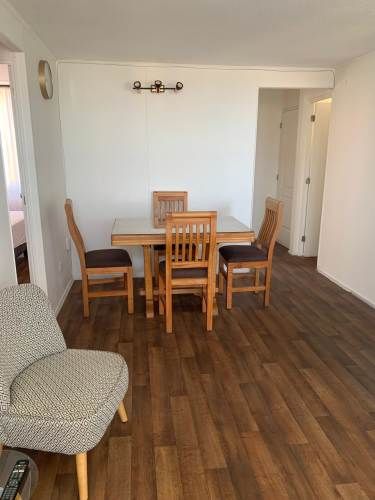 Dpto. amoblado sector Sur Barrio Universitario 3D, 1B, Estac., Bod, GC incl.