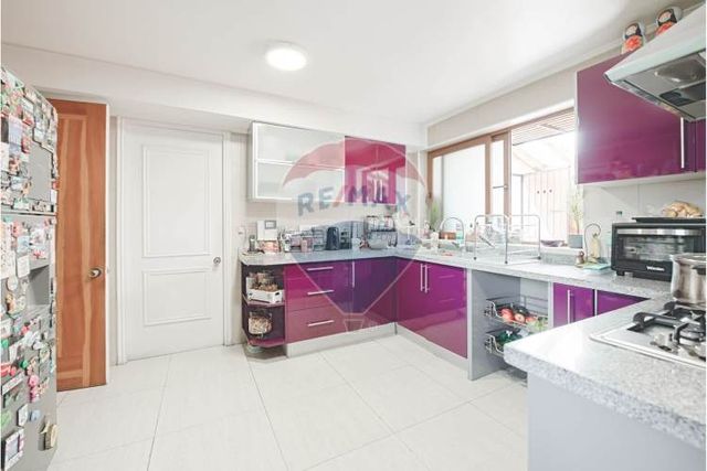 Casa en los dominicos - barrio seguro