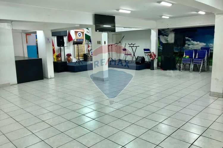 Excelente local comercial en inmejorable ubicación