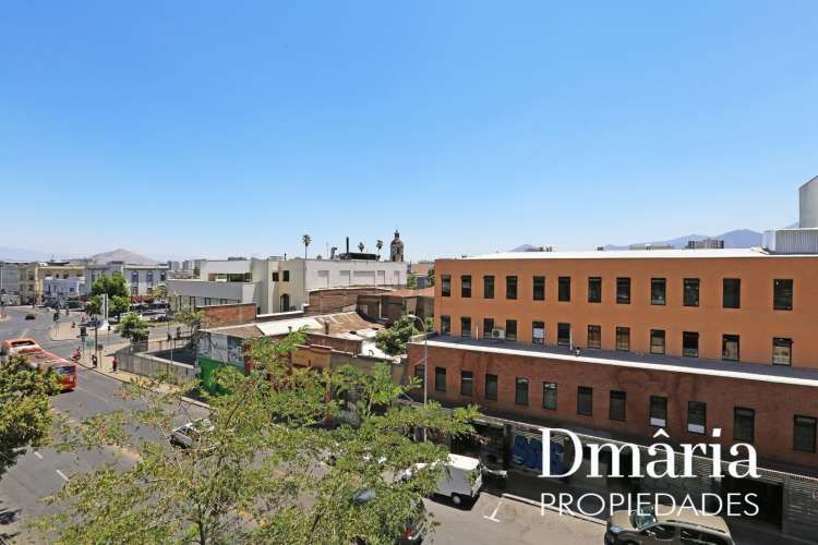 Amplio y con vista despejada