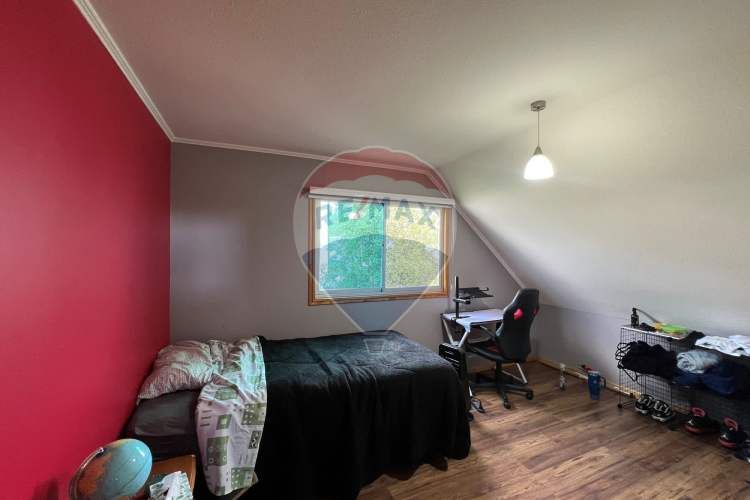 Casa de 2 pisos, 112m2, 5d/2b