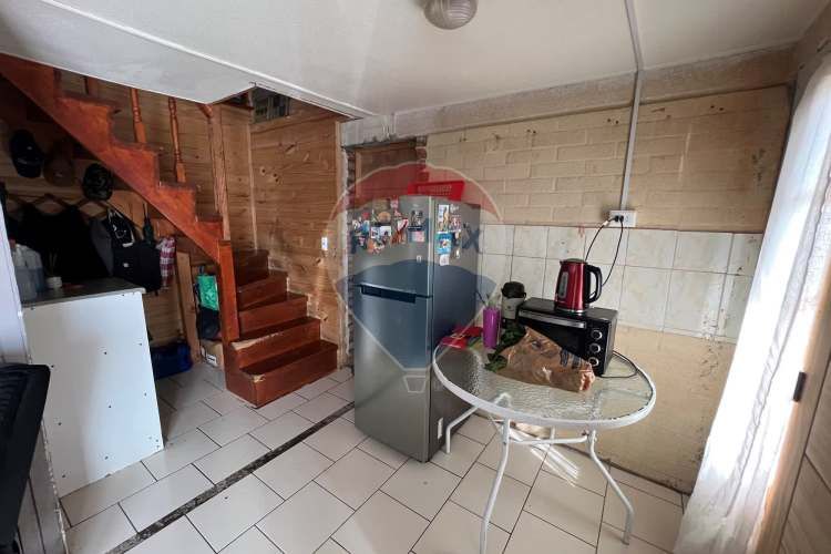 Casa de 2 pisos, 112m2, 5d/2b