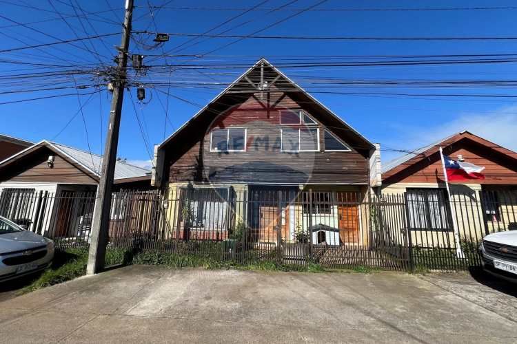 Casa de 2 pisos, 112m2, 5d/2b