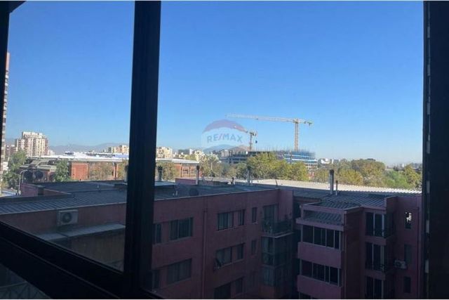 Excelente departamento, muy central