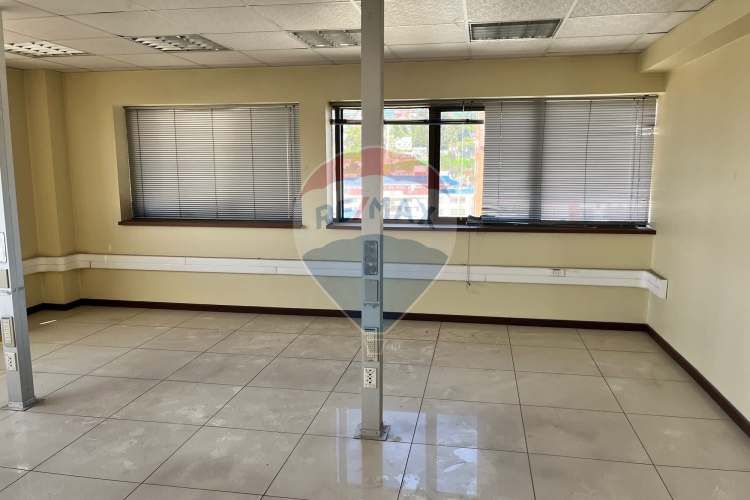 Oficina en venta edificio don cristóbal talcahuano