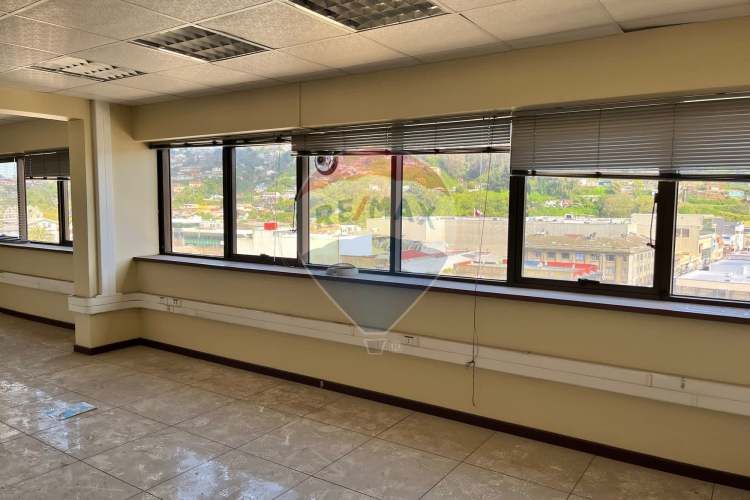 Oficina en venta edificio don cristóbal talcahuano