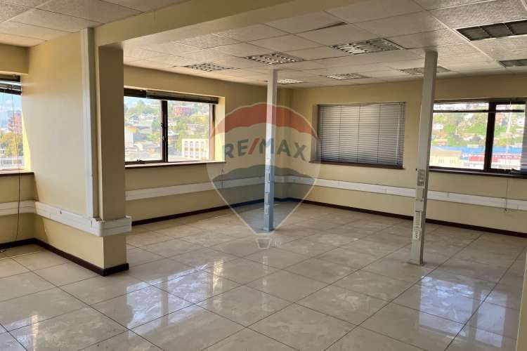 Oficina en venta edificio don cristóbal talcahuano