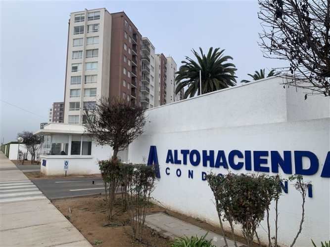 DEPARTAMENTO Av. René Schneider con Camino Huachalalume