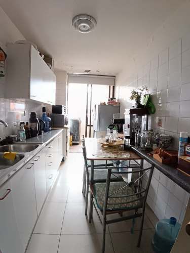 VENTA HERMOSO DEPARTAMENTO SECTOR AV BRASIL