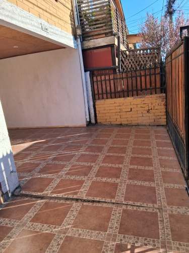 VENDO CASA 3DORM 2BA EST LOGIA PADRE HURTADO
