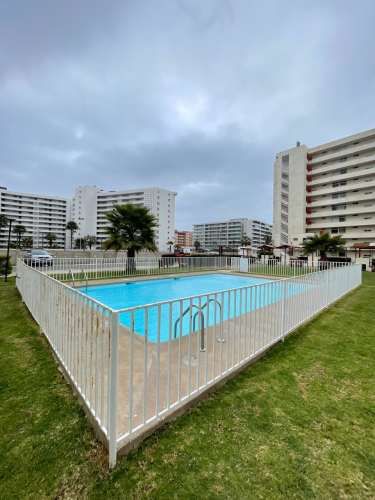 Se vende depto. 3 dorm. 1 baño, Av. Los Nisperos, La Serena.