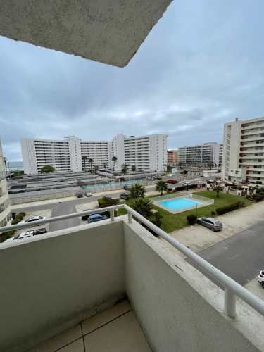 Se vende depto. 3 dorm. 1 baño, Av. Los Nisperos, La Serena.