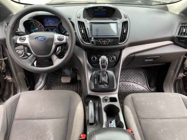 STATION WAGON FORD ESCAPE 2.5 AÑO 2013 Km 178411