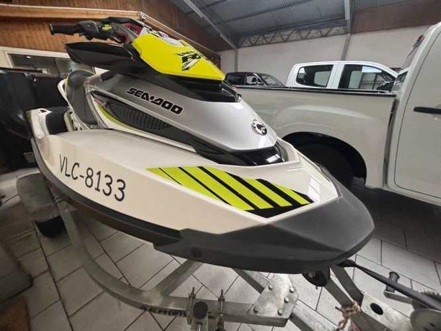 Moto de agua sea doo rxt 300 rs año 2018