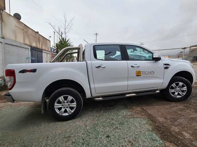 VENTA FORD RANGER XLT 4X4