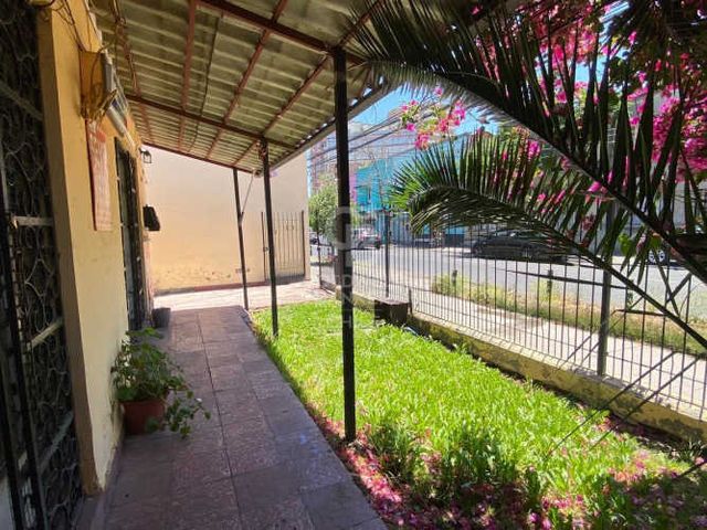 Venta casa Gran terreno , excelente conectividad