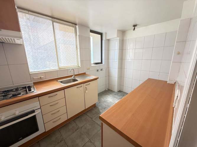 PISO BAJO EXCELENTE UBICACIÓN 3D+2B+1E+1BOD (122523)