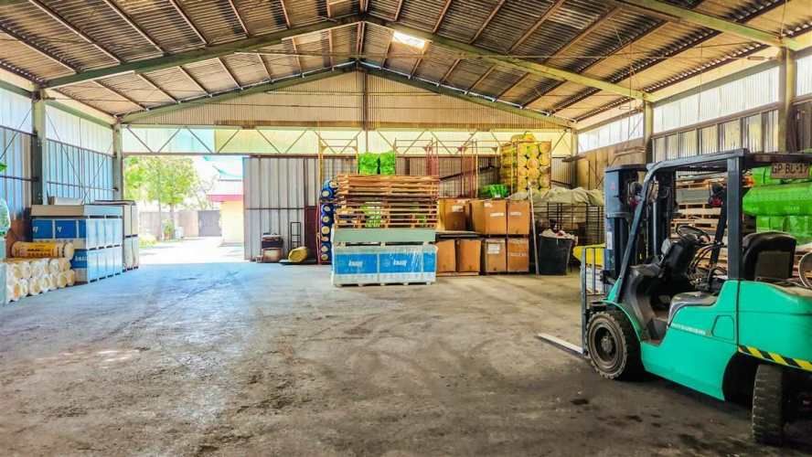 Oficina De 770/1710 M2 En Arriendo En Macul