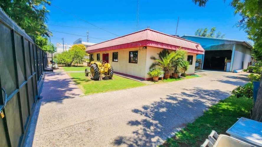 Oficina De 770/1710 M2 En Arriendo En Macul