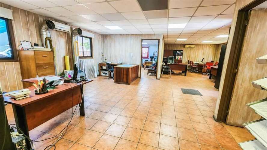 Oficina De 770/1710 M2 En Arriendo En Macul