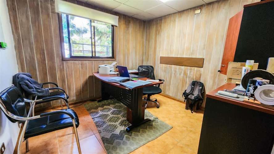 Oficina De 770/1710 M2 En Arriendo En Macul