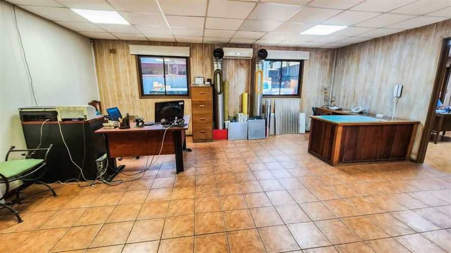 Oficina De 770/1710 M2 En Arriendo En Macul