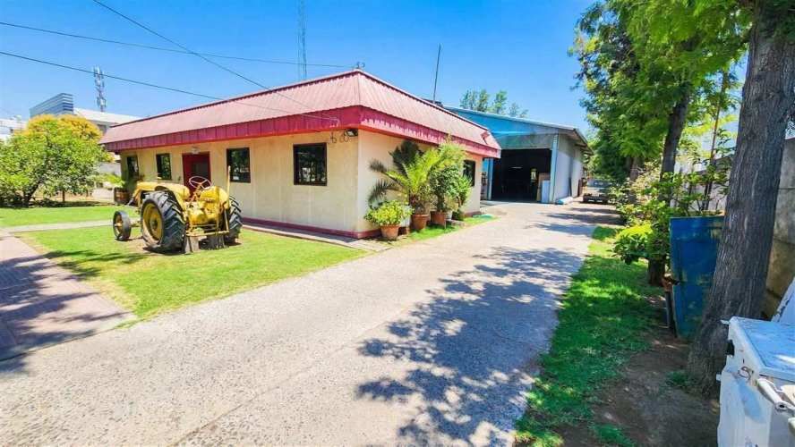 Oficina De 770/1710 M2 En Arriendo En Macul