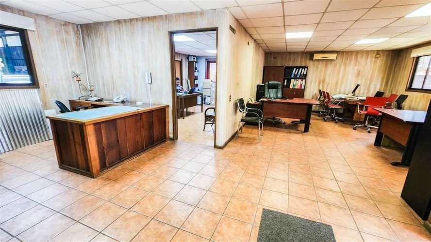 Oficina De 770/1710 M2 En Arriendo En Macul