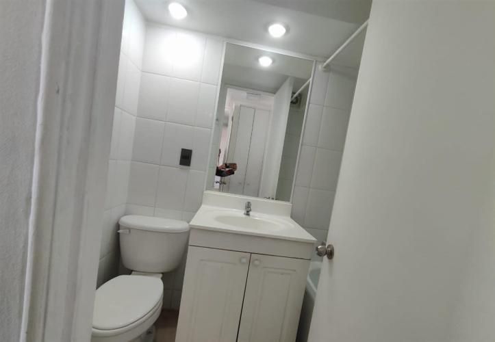 Ambplio Departamento Arriendo De 2 Dorm. En Santiago