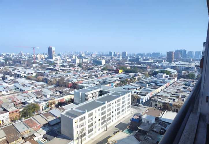 Ambplio Departamento Arriendo De 2 Dorm. En Santiago