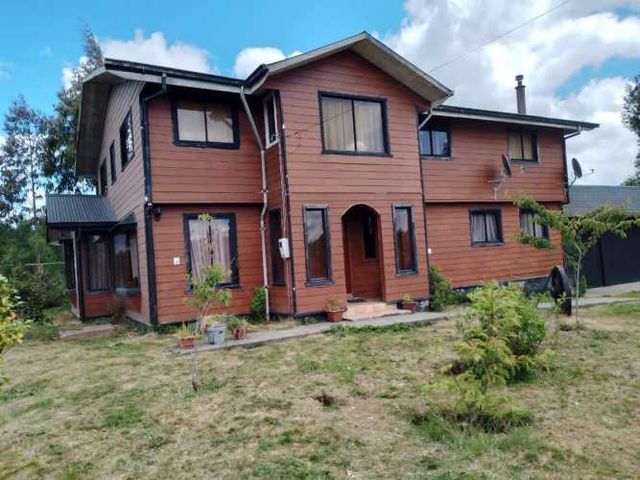 Casa En Arriendo Puerto Montt 9 Dormitorios 2 Baños Amoblada
